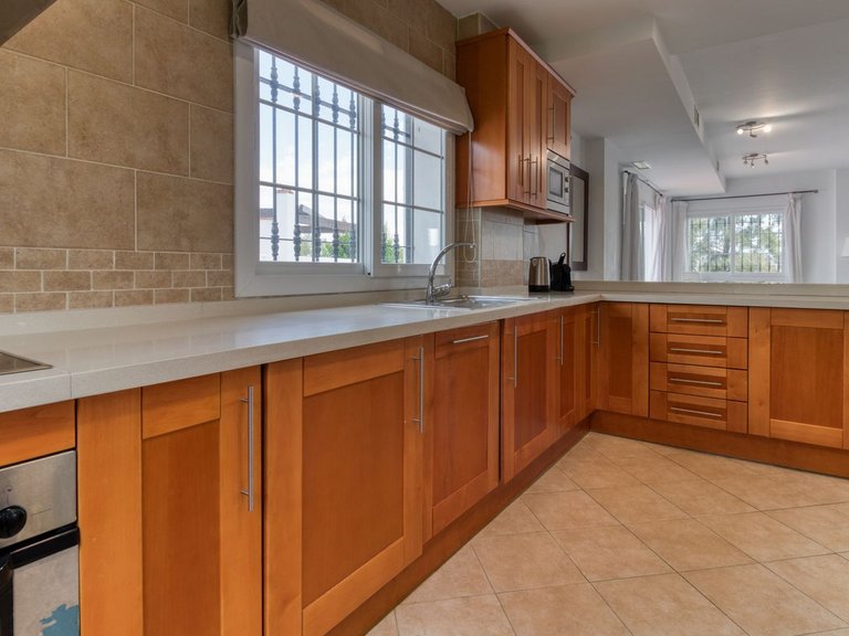 Villa for Sale in Alhaurín De La Torre, Malaga 8