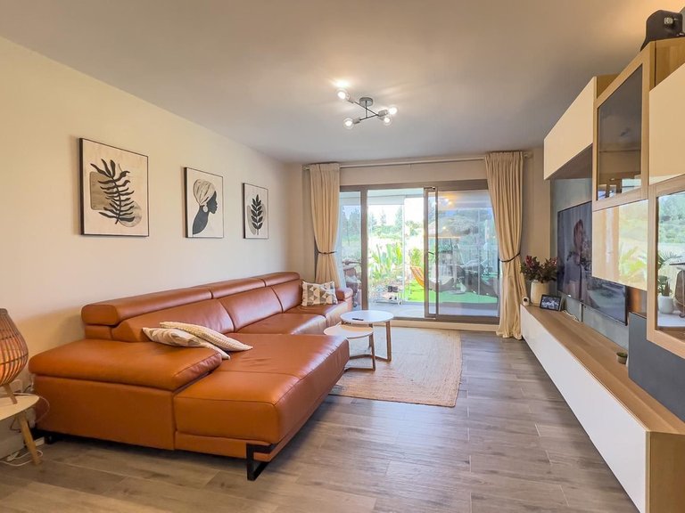 Apartment for Sale in El Chaparral, Malaga 4