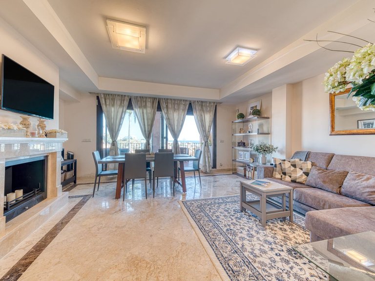 Villa for Sale in Estepona, Malaga 21