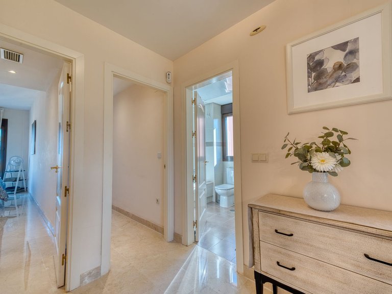 Villa for Sale in Estepona, Malaga 9