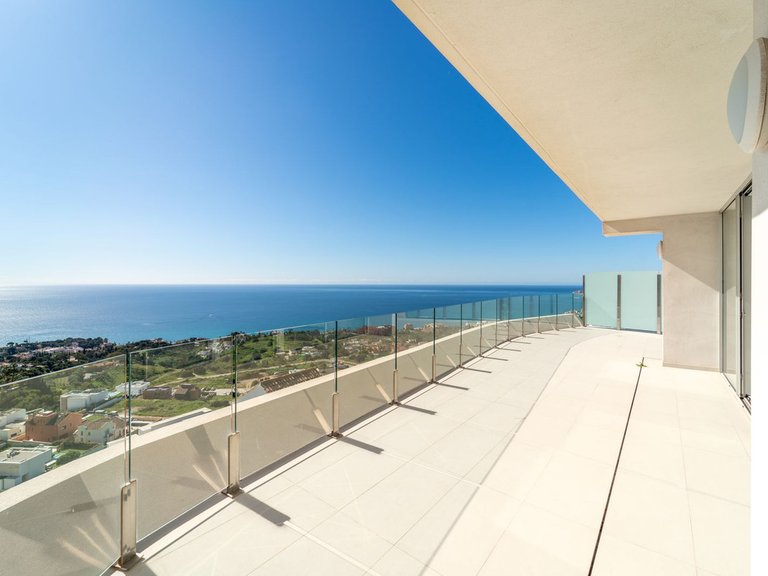 Apartment for Sale in Benalmadena Pueblo, Malaga 3