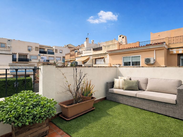 Villa for Sale in Estepona, Malaga 11