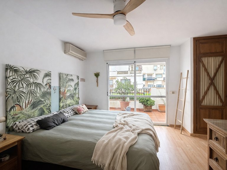 Villa for Sale in Estepona, Malaga 6