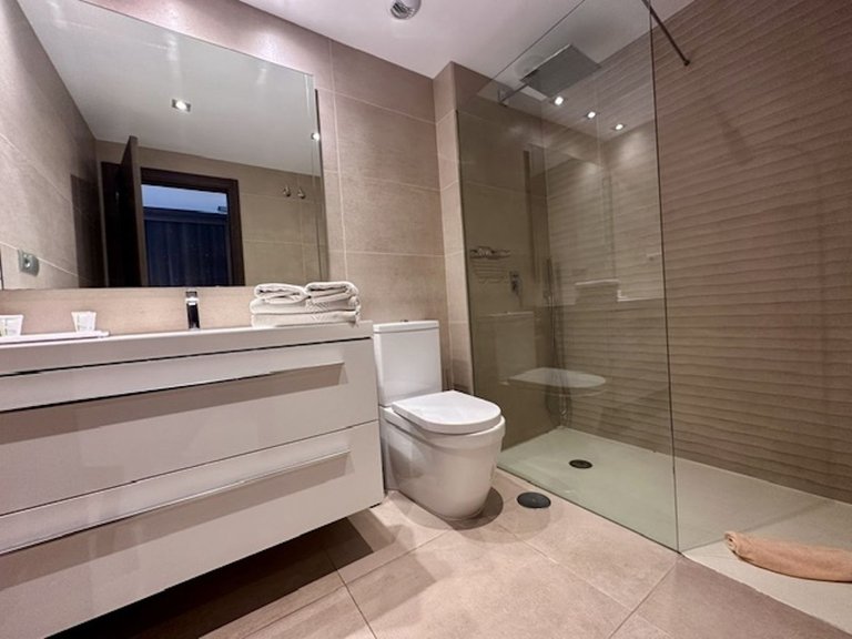 Apartment for Sale in Marbella, Malaga 18