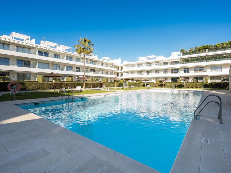 Apartment for Sale in Inland Bel Air, Malaga 1
