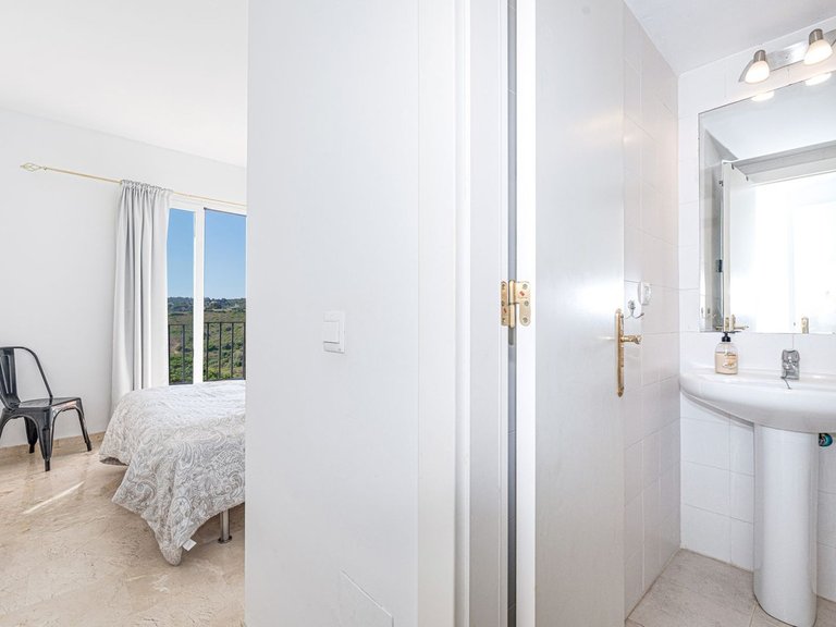 Apartment for Sale in La Duquesa, Malaga 23