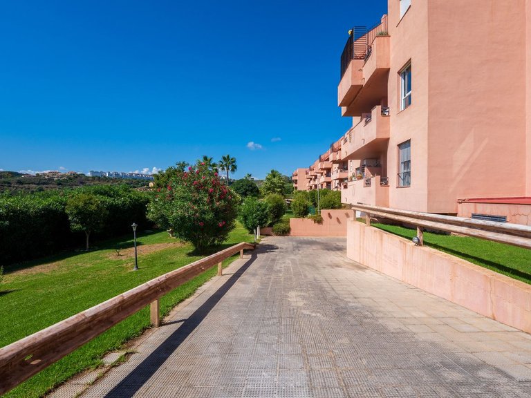 Apartment for Sale in La Duquesa, Malaga 39