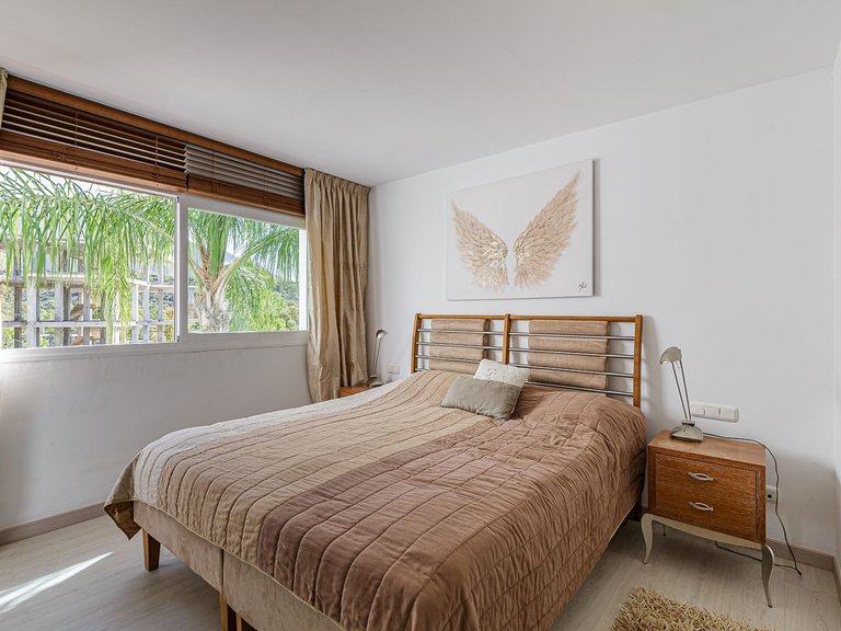 Apartment for Sale in Nueva Andalucía, Malaga 14