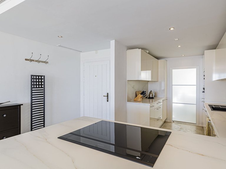 Apartment for Sale in Nueva Andalucía, Malaga 5