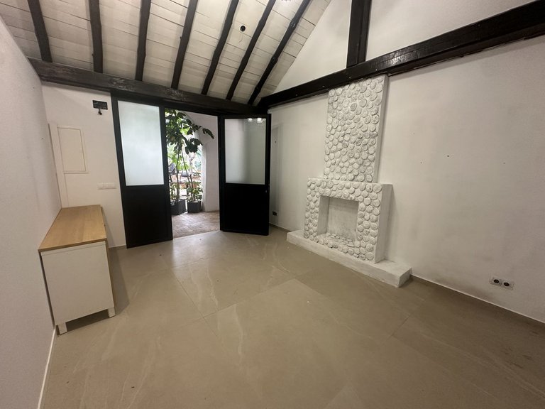 Commercial for Sale in Calahonda, Malaga 3