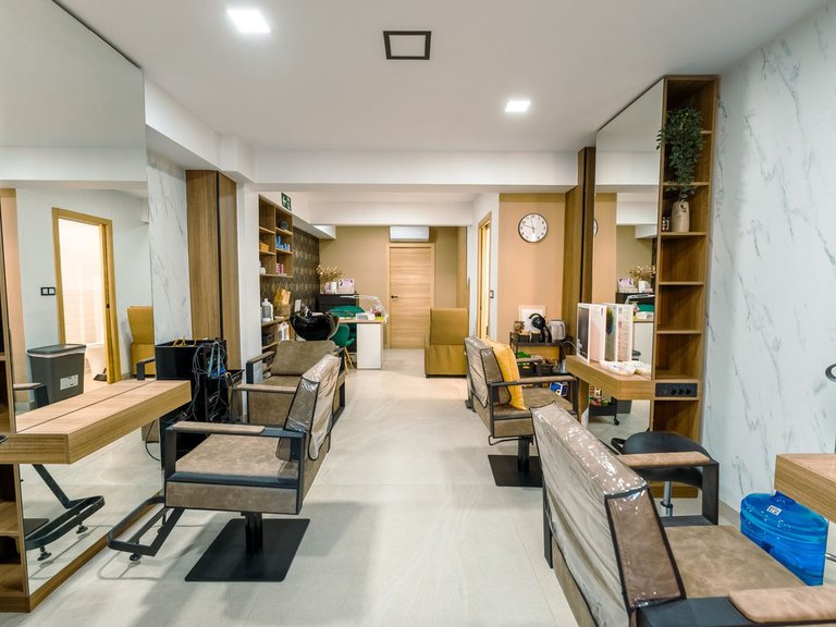 Commercial for Sale in Calahonda, Malaga 30