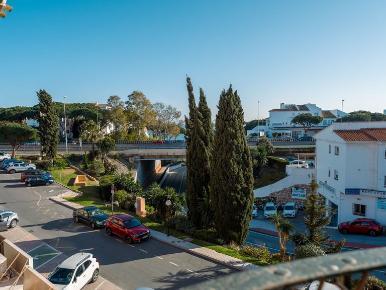 Commercial for Sale in Calahonda, Malaga 9
