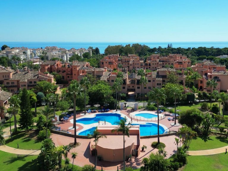 Apartment for Sale in Estepona, Malaga 1