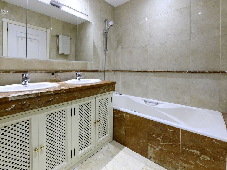 Apartment for Sale in Estepona, Malaga 16