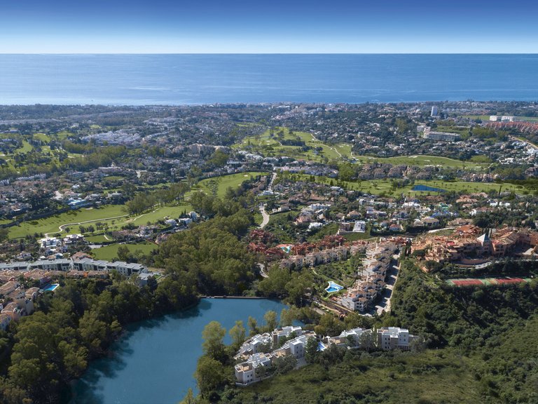 Penthouse for Sale in Nueva Andalucía, Malaga 19