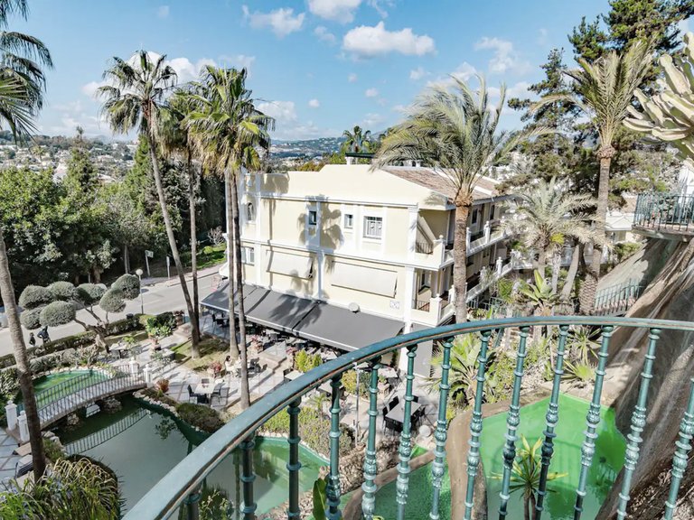 Apartment for Sale in Nueva Andalucía, Malaga 26