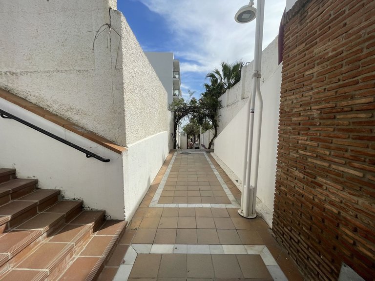 Apartment for Sale in Benalmadena Costa, Malaga 35