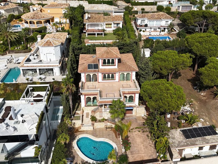 Villa for Sale in La Cala De Mijas, Malaga 1