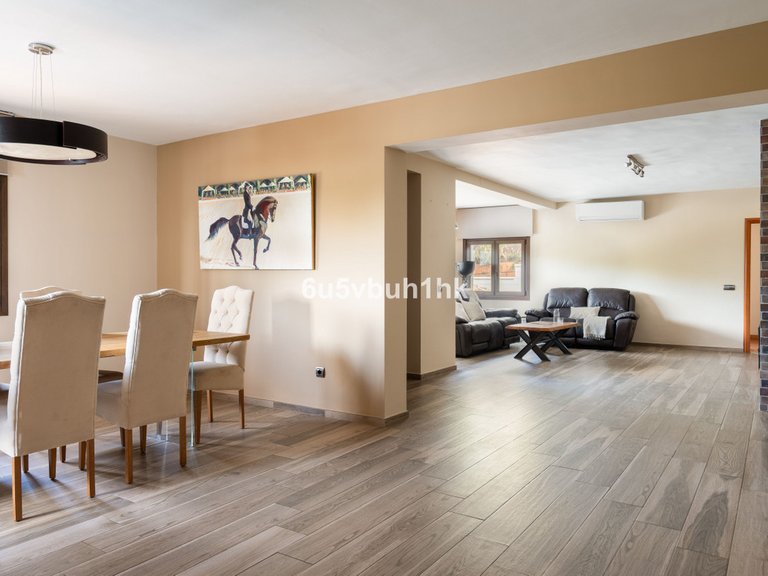 Villa for Sale in Benalmadena, Malaga 1