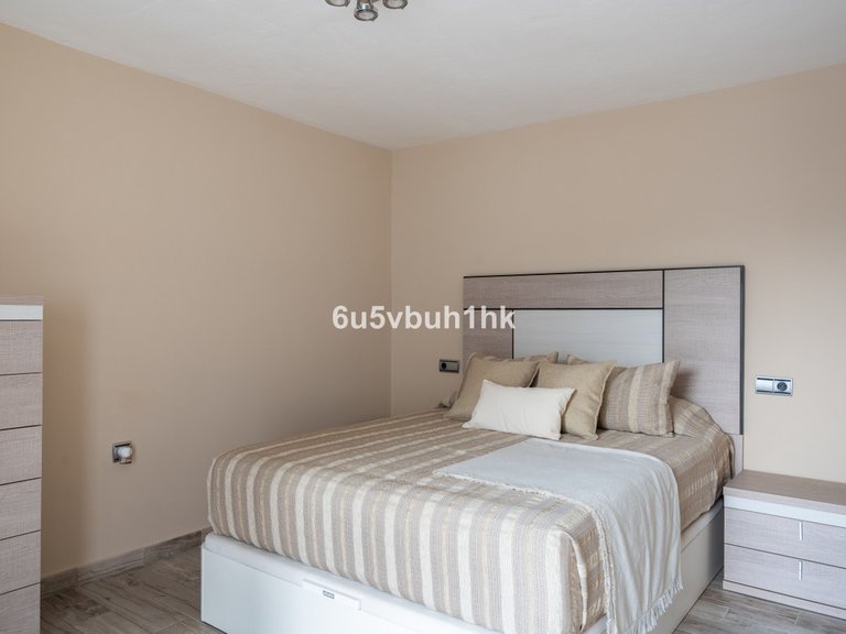 Villa for Sale in Benalmadena, Malaga 25