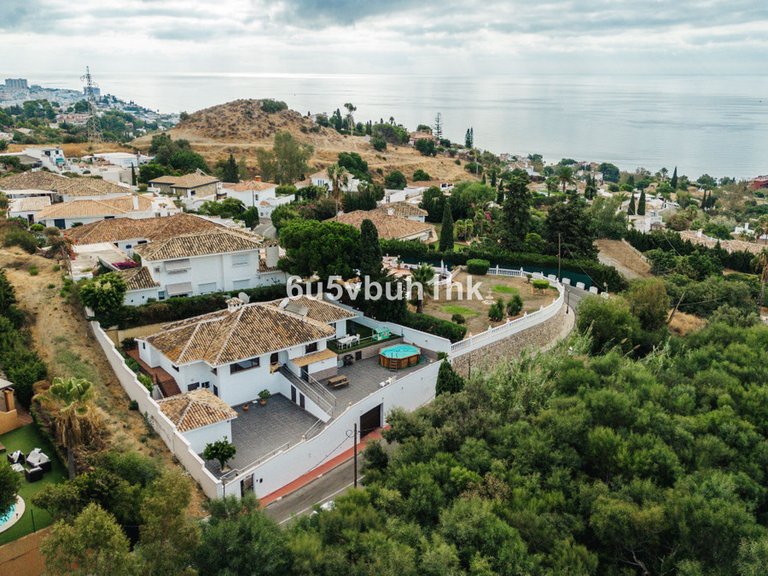 Villa for Sale in Benalmadena, Malaga 33