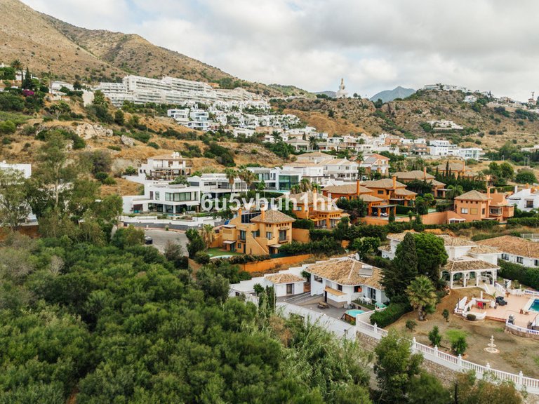 Villa for Sale in Benalmadena, Malaga 35