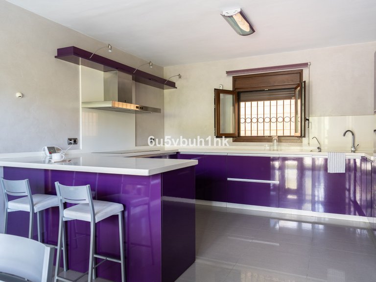 Villa for Sale in Benalmadena, Malaga 7