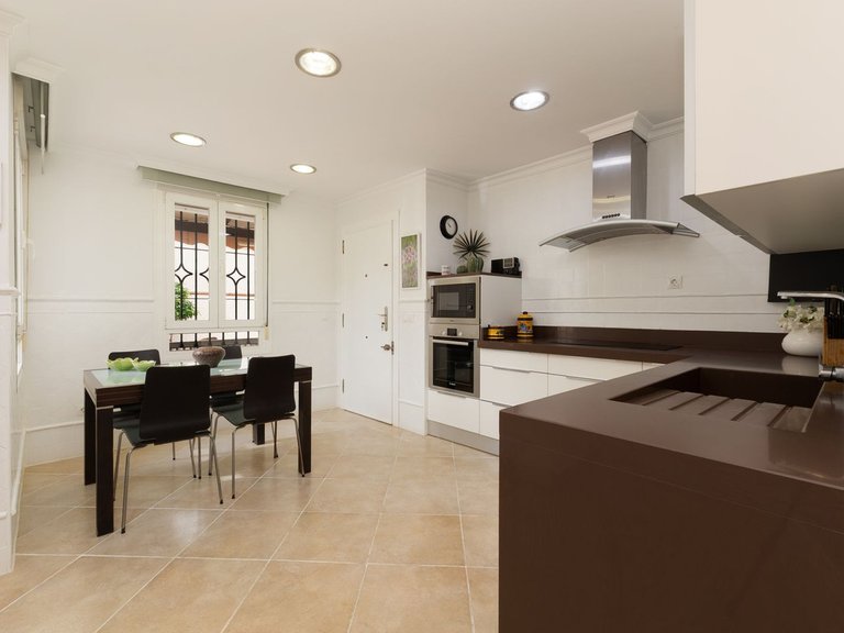 Villa for Sale in Málaga, Malaga 12