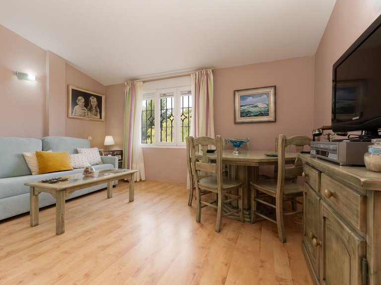 Villa for Sale in Málaga, Malaga 17