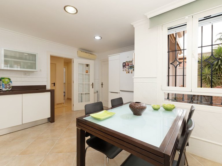 Villa for Sale in Málaga, Malaga 18