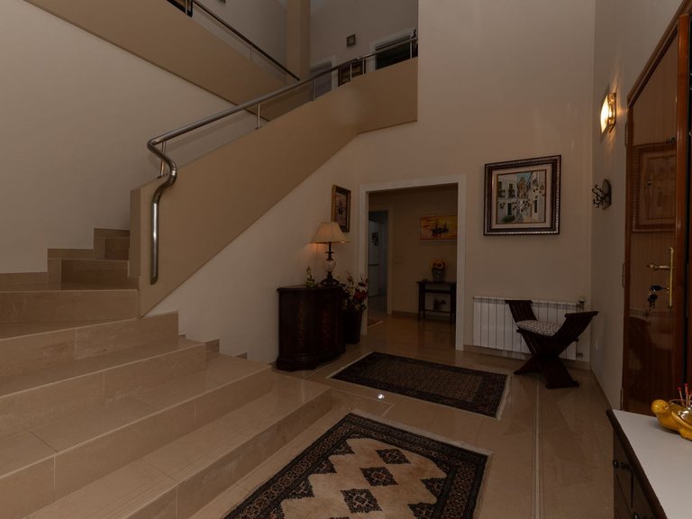 Villa for Sale in Málaga, Malaga 31