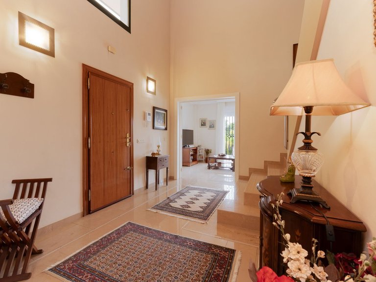 Villa for Sale in Málaga, Malaga 45