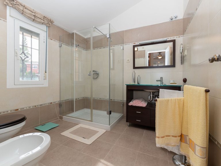 Villa for Sale in Málaga, Malaga 7