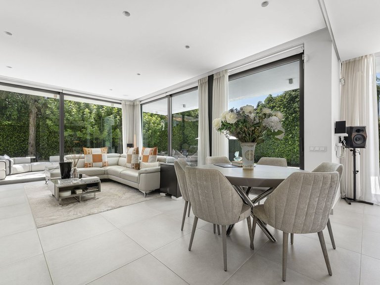 Villa for Sale in Estepona, Malaga 13