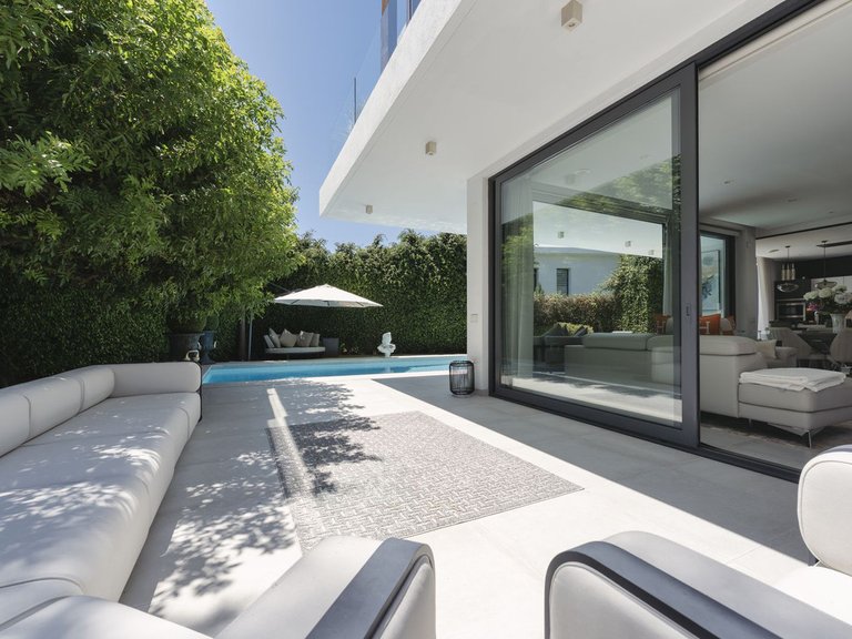 Villa for Sale in Estepona, Malaga 9