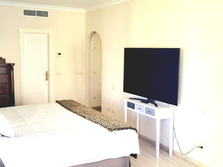 Apartment for Sale in Guadalmina Baja, Malaga 6