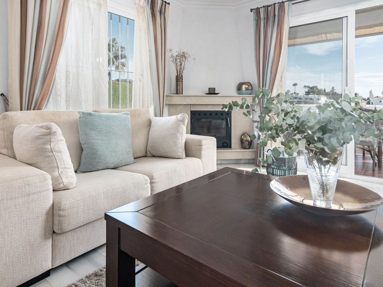 Villa for Sale in Calahonda, Malaga 10
