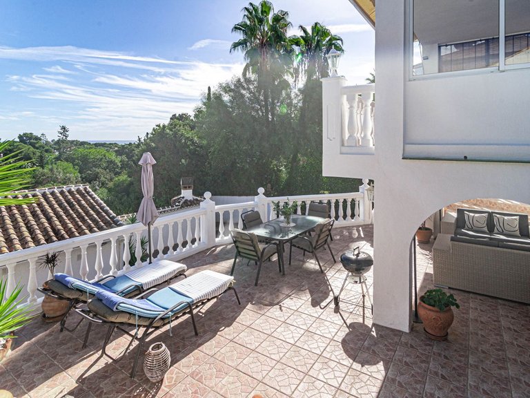 Villa for Sale in Calahonda, Malaga 36