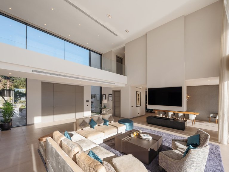 Villa for Sale in El Madroñal, Malaga 13