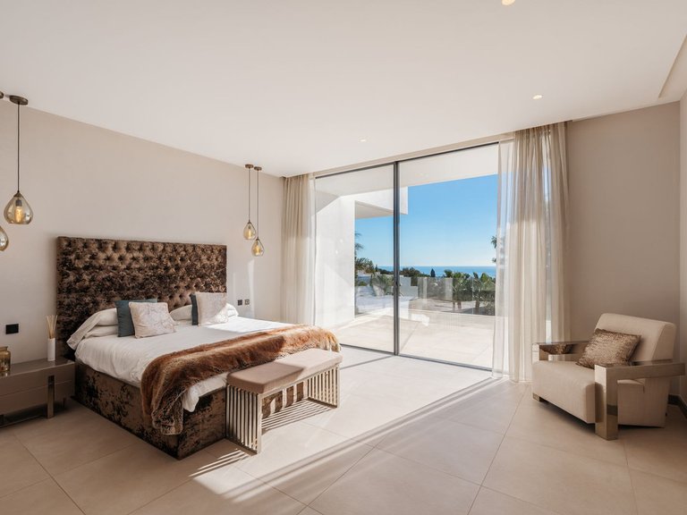 Villa for Sale in El Madroñal, Malaga 20