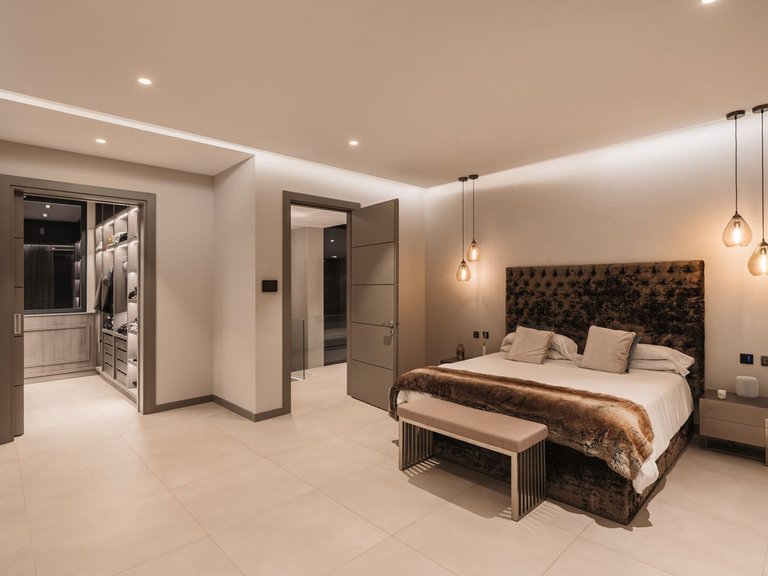 Villa for Sale in El Madroñal, Malaga 43