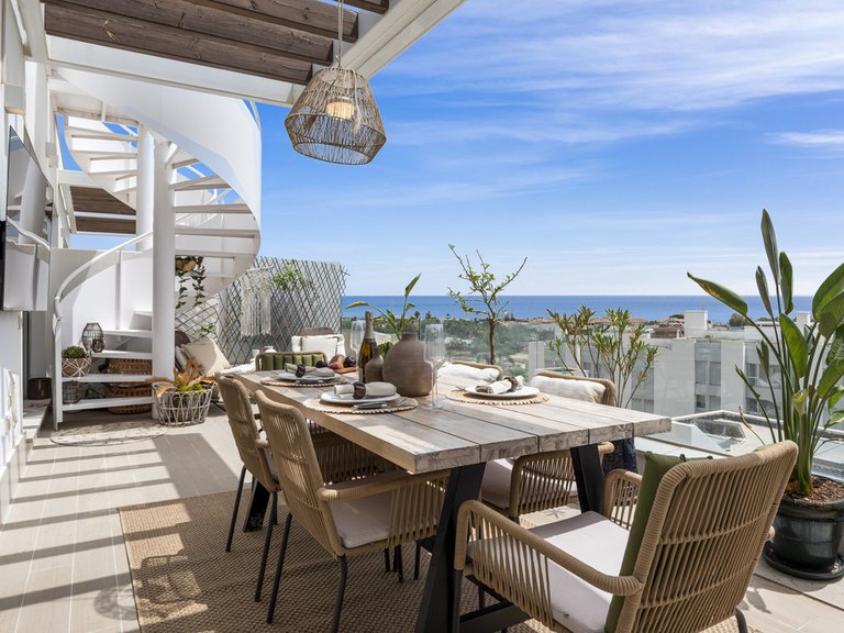 Apartment for Sale in Cancelada, Malaga 1