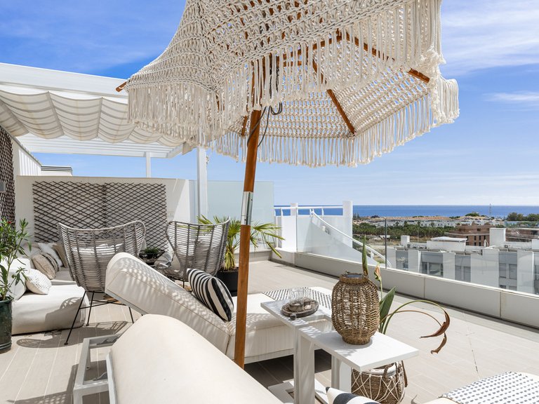 Apartment for Sale in Cancelada, Malaga 19