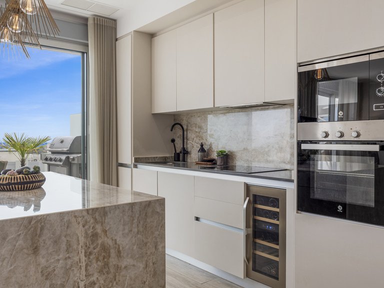 Penthouse for Sale in Cancelada, Malaga 6