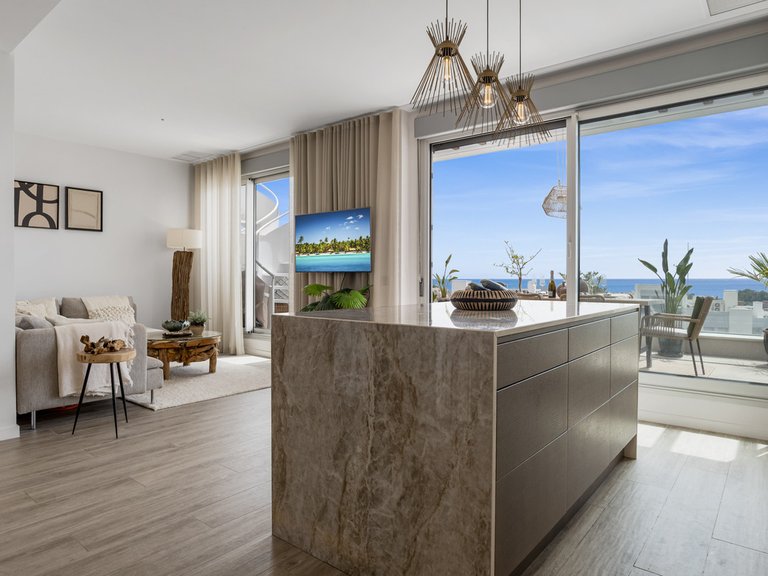 Penthouse for Sale in Cancelada, Malaga 7