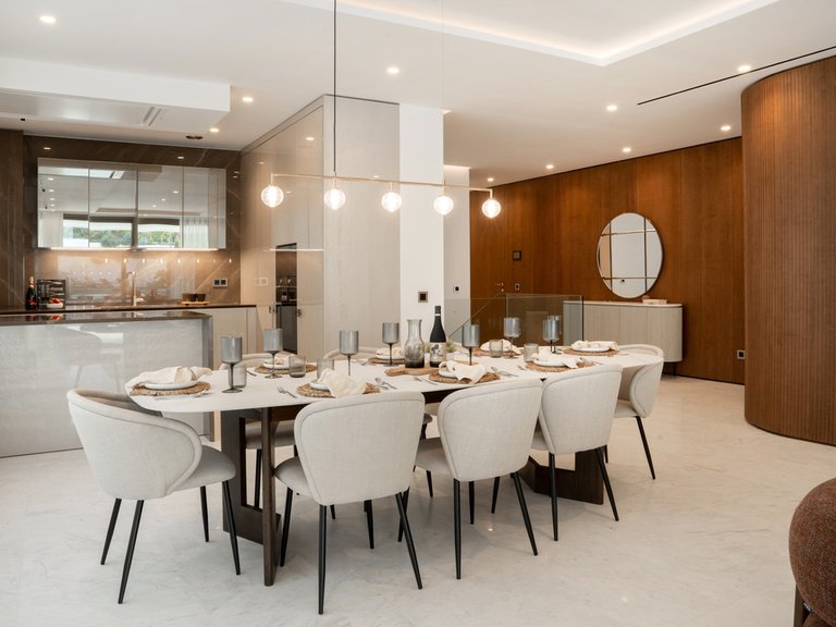 Apartment for Sale in The Golden Mile, Malaga 10