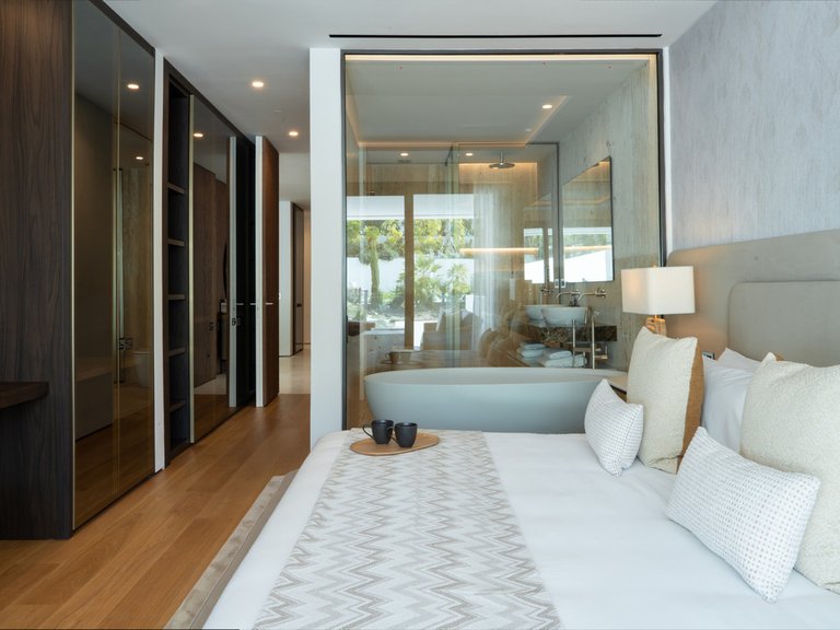 Apartment for Sale in The Golden Mile, Malaga 16