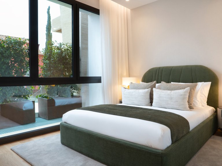 Apartment for Sale in The Golden Mile, Malaga 21