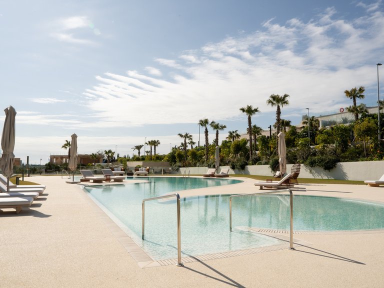 Apartment for Sale in The Golden Mile, Malaga 24