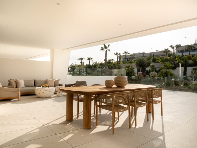 Apartment for Sale in The Golden Mile, Malaga 3